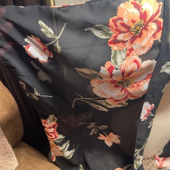 Emory Park Floral Kimono - Picture 2 of 6